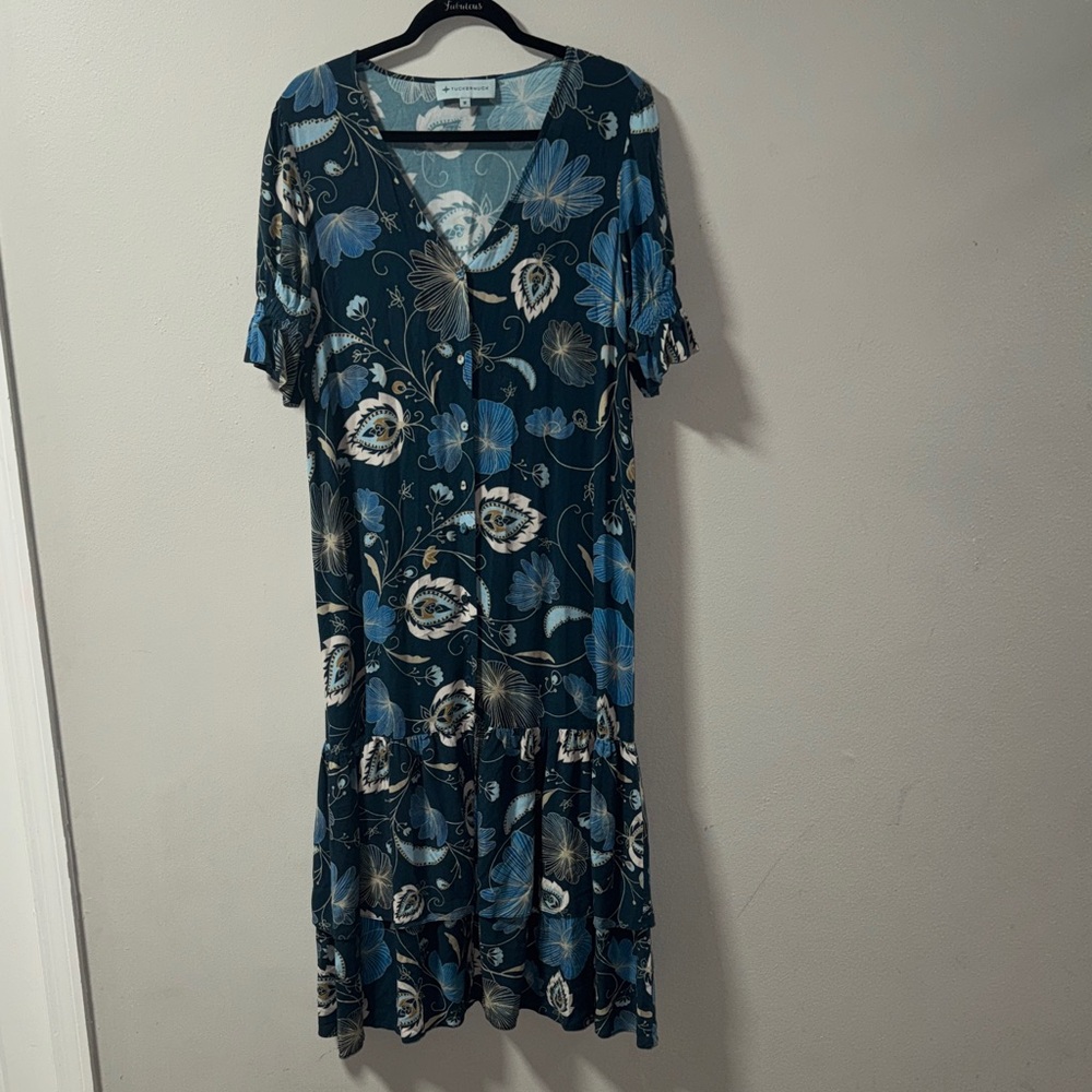 Tuckernuck floral Nouveau Willa peplum hem button down dress blue paisley Medium